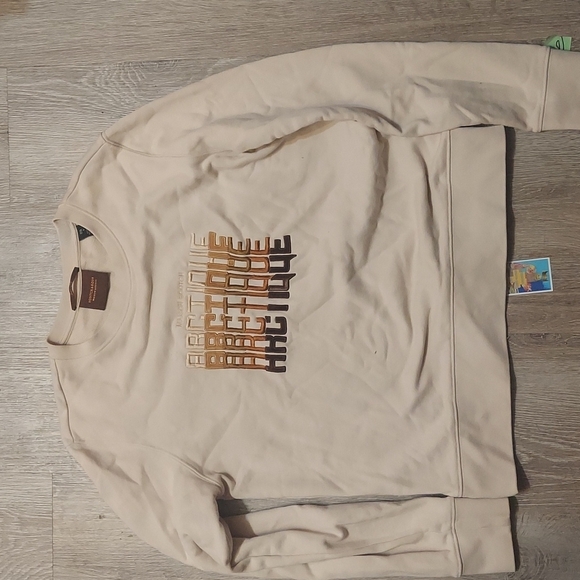 Scotch and Soda maison Scott aretique crewneck. High end designer. Neutral color